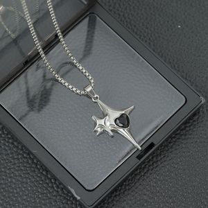 Collier Pendentif Papillon Croix Rétro Cubique Hip-Hop en Acier Inoxydable pour Hommes, Style Vintage, Zircon, Cadeau Tendance pour Hommes et Femmes, Vente en Gros - Product Image 4