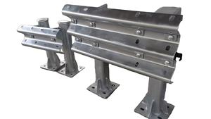 Doble litera Cross Brace W Beam Peso Corrugado Thrie Beam Guardrail <span class=keywords><strong>Barrera</strong></span> de choque - Product Image 5