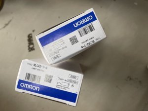 ลิมิตสวิตช์ Omron รุ่น WLCA2-7-N ของแท้ 100% ใหม่เอี่ยม - Product Image 1