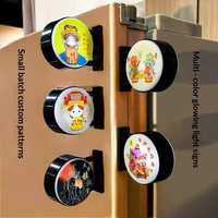 Aimant de réfrigérateur Taiwan Baishatun Mazu Dajia Mazu Palanquin Cartoon Mazu, Boîte à lumière magnétique lumineuse pour le Nouvel An, Style mignon