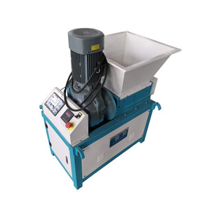 Broyeur industriel compact à double arbre en plastique avec boîte de vitesses et pompe, haute sécurité - Product Image 3