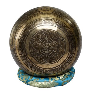 Cuenco Tibetano de Latón Hecho a Mano de Lujo, el Más Vendido, para Sanación con Sonido, Meditación y Yoga, Disponible para la Venta - Product Image 2