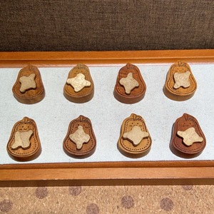 จี้รูปลูกแพร์หมุนได้ทำจากไม้ งานฝีมือ DIY ของตกแต่งกระเป๋า สไตล์หวานสร้างสรรค์ ของขวัญ - Product Image 3