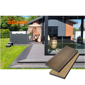 Planches <span class=keywords><strong>de</strong></span> terrasse composites modernes haut <span class=keywords><strong>de</strong></span> gamme, <span class=keywords><strong>étanche</strong></span>s, avec système d'installation par clipsage pour revêtements <span class=keywords><strong>de</strong></span> sol extérieurs - Utilisation par les constructeurs et les développeurs - Product Image 2