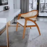 Chaise de salle à manger moderne en bois massif avec revêtement en lin, design durable, imperméable et écologique pour la maison, l'hôtel et le restaurant