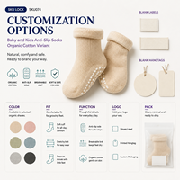 Chaussettes antidérapantes en coton biologique pour bébés et enfants, pour les kits de crèche et les programmes scolaires, avec options de tailles.