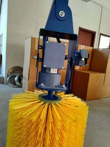 Brosse <span class=keywords><strong>de</strong></span> massage électrique automatique rotative pour vaches avec rouleau anti-démangeaisons en fonte pour le grattage du bétail - Product Image 3