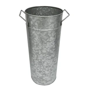 Vase galvanisé de 16 pouces, seau à fleurs en métal français rustique décoratif pour les décorations de centre de <span class=keywords><strong>table</strong></span> de mariage - Product Image 1