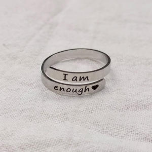 แหวนทอง 18K ดีไซน์ I Am Enough สุดฮิต ปรับขนาดได้ ผลิตจากสแตนเลสสตีล - Product Image 3