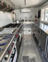 Remolque de Gelato Artesanal con Vitrina y Estación de Aderezos de Frutas Frescas para la Venta de Postres Congelados Naturales y Orgánicos