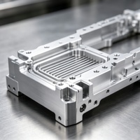 Support de fixation pour GPU usiné sur mesure par CNC de précision pour serveur IA H100 H200 B100 et installation de châssis de centre de données