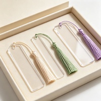 Marque-pages en acrylique transparent personnalisés et réutilisables, imprimés UV, avec des pompons doux, idéaux pour la lecture, les cadeaux d'affaires