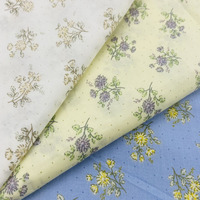 Style pastoral pur coton imprimé tissu 125g Guangzhou coton pour vêtements pour femmes tissé Dobby pour chemises costumes robes