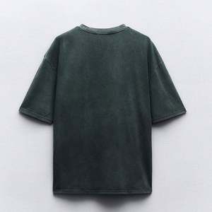 Camiseta de peso pesado con lavado ácido personalizada para mujer, camisetas con serigrafía, fabricantes de ropa personalizados - Product Image 6