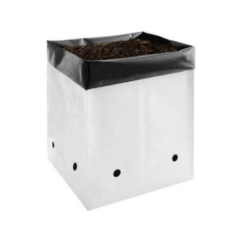 ภายในสีดำและภายนอกสีขาว