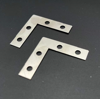 Crochet/Support en Acier/Fer le Plus Vendu - Connecteur d'Angle Durable pour Meubles et Conduits, Haute Qualité, MOQ 1 Sac