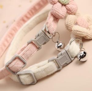 <span class=keywords><strong>Collar</strong></span> para gato y perro pequeño con campana y flor para Navidad, bonito <span class=keywords><strong>collar</strong></span> de lana para mascotas, suministro barato para gato - Product Image 5