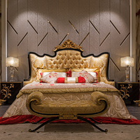 Table à manger en laque brune de style baroque italien, 4, 6 ou 8 chaises de salle à manger brodées dorées, ensemble de salle à manger de luxe antique pour villa, ferme ou hôtel