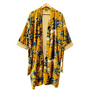 เสื้อคลุมกิโมโนผ้าฝ้ายพิมพ์ลายสีเหลือง แขนยาว ลายดอกไม้และต้นไม้ สไตล์วันหยุด เสื้อแจ็คเก็ตผู้หญิงสำหรับฤดูร้อน ระบายอากาศได้ดี พร้อมส่ง - Product Image 1