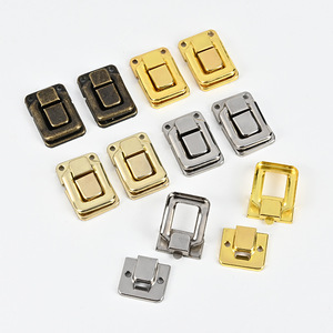 Unified Industry Medium Sized Taiping Buckle Iron Classic Style For Bags Handbags Gift Boxes Luggage Hardware Accessories - Product Image 2
