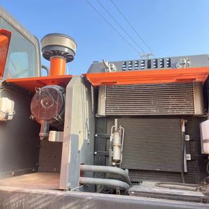 Excavatrice Hitachi ZX200 d'occasion, 20 tonnes, hydraulique, sur chenilles, pour travaux de construction lourde, terrassement et projets d'infrastructure - Product Image 3
