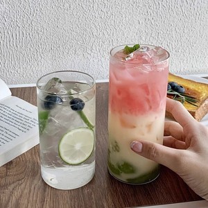 Gobelet à thé aux fruits de style moderne, verre à jus transparent pour la maison, pour les boissons d'été, café et lait pour les fêtes - Product Image 1