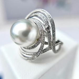 Anillo de Plata de Ley S925 con Incrustaciones de Perla Casi Impecable Perfectamente Redonda de 11-10 mm, Joyería de Moda Diseñada a Mano - Product Image 1