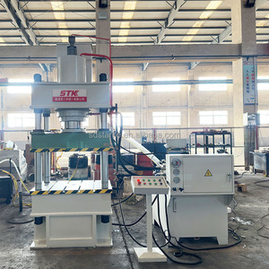 CE Belgeli 200 Ton Metal Rulo Bükme Makinesi Dört Kolon Üç Kirişli Hidrolik Pres - Product Image 1