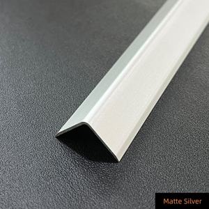 Moldura de Aluminio en Forma de L de Primera Calidad, Tira de Transición de Metal Personalizada para Pisos de Azulejos/Madera, Borde Decorativo en Ángulo Recto para Renovación - Product Image 1