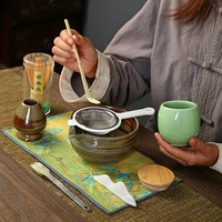 Ensemble Matcha en céramique avec bec verseur, support de fouet Chasen style Japandi et logo personnalisé, écologique, vente en gros