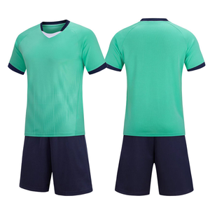 เสื้อฟุตบอลคุณภาพสูงแบบกำหนดเองปี 2026 ขายส่งชุดกีฬาทีม เสื้อโปโลแบบซับลิเมชั่นพร้อมโลโก้สโมสร เสื้อฟุตบอลทีม - Product Image 3