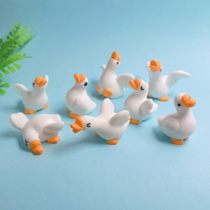 Figuras <span class=keywords><strong>de</strong></span> Gansos Blancos Adorables, Adornos <span class=keywords><strong>de</strong></span> Resina en Miniatura, Accesorios Decorativos para Micro Paisajes y Manualidades - Product Image 1