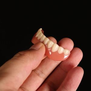 Venta al por mayor <span class=keywords><strong>dentaduras</strong></span> postizas superior e inferior carilla sonrisa perfecta ajuste cómodo accesorio de dentadura flexible - Product Image 3