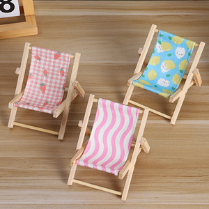 Nouveau support de téléphone portable inclinable, mini chaise de plage en bois au design mignon, accessoires photo pour bureau, décoration de <span class=keywords><strong>f</strong></span>ête de mariage - Product Image 4