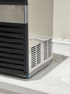 Macchina per Cubetti di Ghiaccio Commerciale di Alta Qualità 55kg/24h con Raffreddamento ad Aria, Capacità 15kg, 220-240V 245W per Bar e Supermercati - Product Image 4