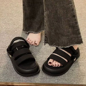 Sandalias de verano para exteriores de nuevo estilo para mujer, zapatos romanos de playa de una pieza de suela blanda, chanclas de Punta abierta de doble uso para primavera - Product Image 4