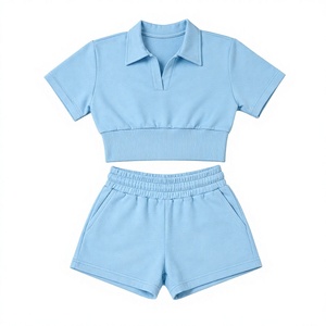 Conjunto de Camiseta Polo Corta Azul Claro para Mujer con Logotipo y Pantalones Cortos Deportivos de Corte Regular para Primavera/Verano - Product Image 1