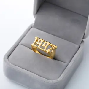 แหวนตัวเลขปีเกิดสแตนเลสสำหรับผู้หญิงและผู้ชาย,แหวนทองตัวอักษรภาษาอังกฤษแบบกอธิคแหวนแต่งงานเครื่องประดับพังค์