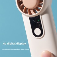 Ventilador de Mano Recargable Portátil H07 de Nueva Llegada con 5 Velocidades, Alta Velocidad, Turbo, con Pantalla Digital y Gancho para Exteriores