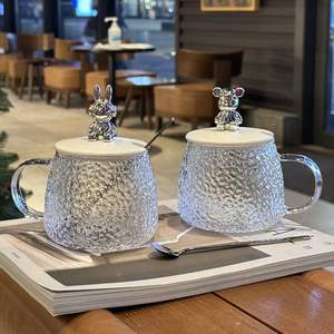 Taza de café de vidrio resistente al calor moderna para niños de alto valor, tapa atornillada, cuchara para la escuela, lavavajillas desechable, apto para <span class=keywords><strong>microondas</strong></span> - Product Image 3