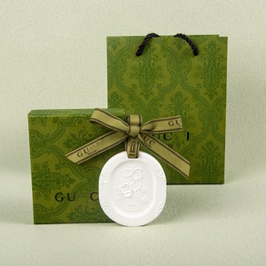 Diffuseur d'aromathérapie pour voiture, pierre décorative pour voiture, pendentif solide, marque artisanale, automobile - Product Image 1