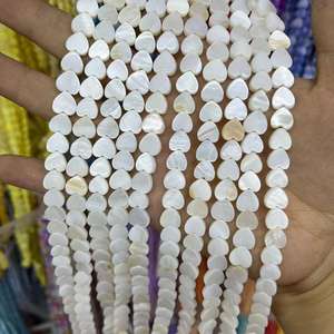 50 pezzi 8MM naturale acqua dolce forma di cuore colorato bianco amore madreperla per fai da te collana bracciale creazione di gioielli - Product Image 1