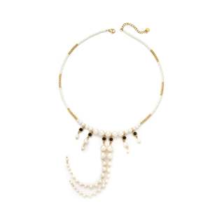 Collier ras du cou superposé en fausses perles avec placage or et accents noirs, style classique pour femme, bijoux de mode pour soirée - Product Image 1