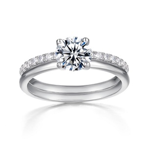 Anillo Apilable de Compromiso de Plata de Ley S925 con Moissanita Color D VVS1, Colección para Mujer - Product Image 2