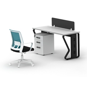 Poste de travail de bureau moderne en Chine pour 2/4/6 personnes avec cloisons de bureau - Product Image 2