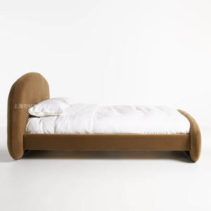 Cama Doble de Tela Minimalista Italiana con Cabecera Tapizada Color Camel de 1.8m, Estilo Nórdico para Recámara Principal - Product Image 3
