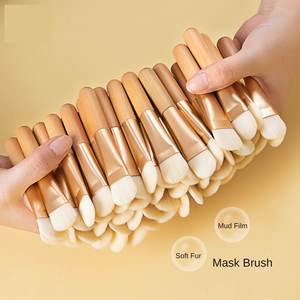 Pinceau de maquillage unique, pinceau doux pour masque facial, manche en bois, pinceau portable pour masque facial, outil de maquillage beauté - Product Image 2