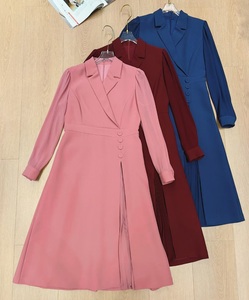 เสื้อผ้าผู้หญิงไซส์ใหญ่พิเศษ2025 3XL เดรสยาวครึ่งน่องสีฟ้าสีชมพูแดงคอปกหยักแฟชั่นฤดูใบไม้ร่วงฤดูหนาว - Product Image 1