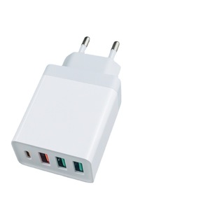 Nouveau produit PD20W + 2.4A chargeur de téléphone Standard américain à quatre ports A + C adaptateur de charge rapide USB multi-ports - Product Image 5