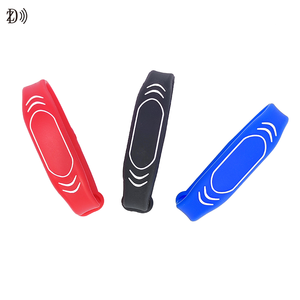 Tùy chỉnh không dùng tiền mặt thanh toán ntag213/Ntag215/ntag216 NFC 13.56Mhz có thể điều chỉnh NFC Vòng đeo tay RFID Silicone dây đeo cổ tay - Product Image 3